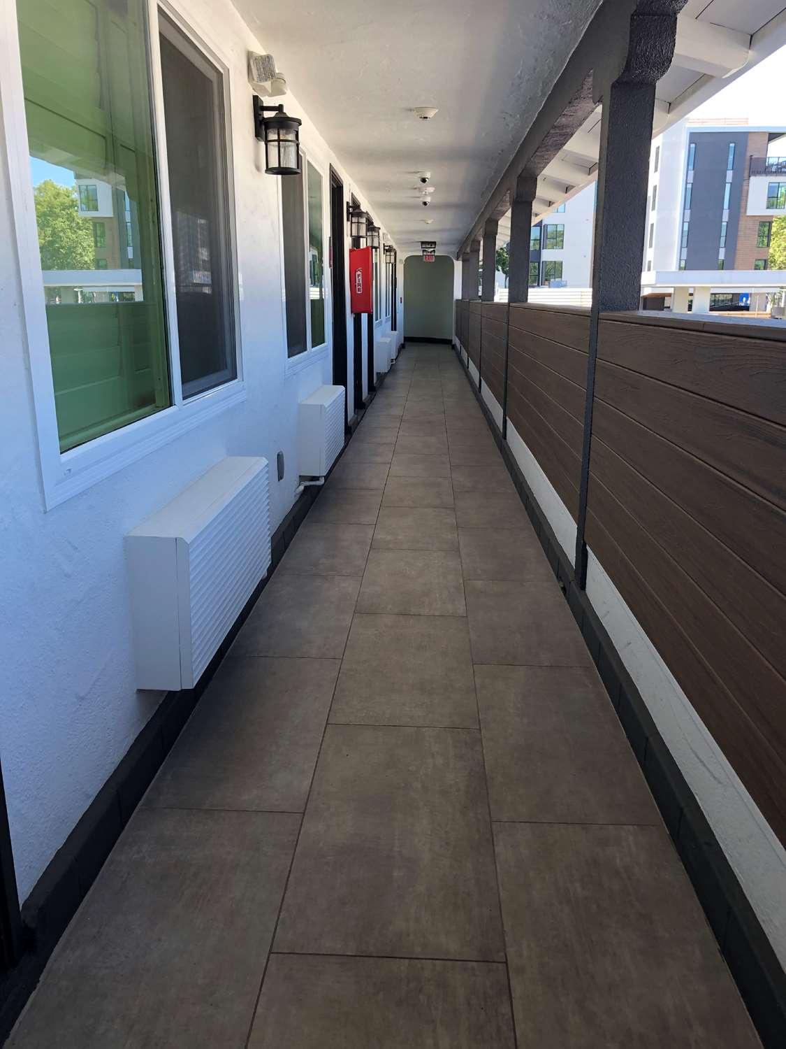 Golden Bear Hotel - Surestay Collection By Best Western Berkeley Exterior photo